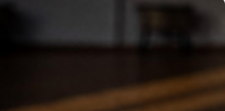 Tesna zmaga, glasovi iz tujine lahko vse prevrnejo