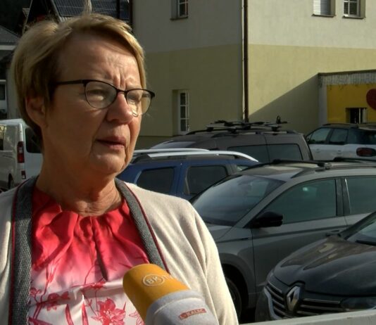 Namesto Goloba županja Črne na Koroškem napadla desno-sredinski trojček