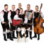 Ansambel NEMIR z novo skladbo “Danes je vajin dan”