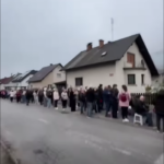 Popolna odpoved Golobovih: V Borovnici vrsta za zdravnika kot v vojni