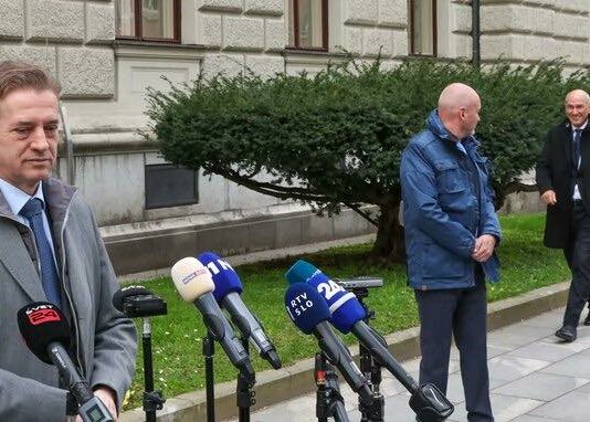 Foto meseca: Zelo simboličen trenutek