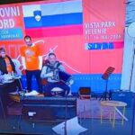Robert Goter podrl svetovni rekord v neprekinjenem igranju na harmoniko!
