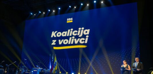 Najnovejša anketa: SDS se je še utrdila na prvem mestu