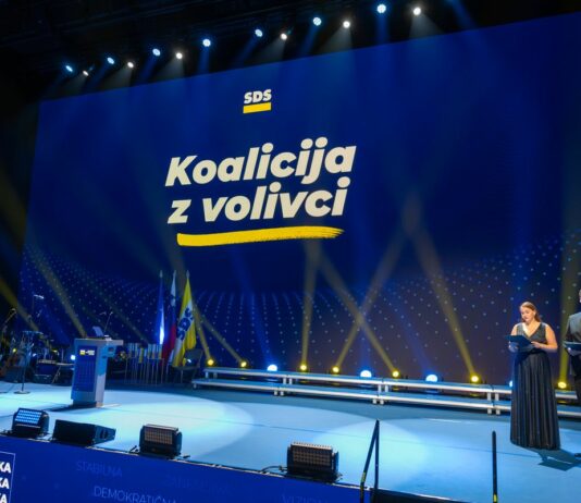 Najnovejša anketa: SDS se je še utrdila na prvem mestu