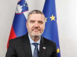Posle dokončno prevzema tudi novi zunanji minister Kajzer