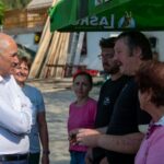 Predsednik vlade si je ogledal posledice požara, ki je skoraj v celoti uničil kmetijo Bukovnik pod Raduho