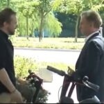Jenulla in Goloba zasačili med zaupnim pogovorom; kaj sta kovala?