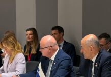 Janša: “Bliža se konec socialnega turizma, spregledanega tihotapljenja ljudi in uvažanja volivcev za evropsko levico”