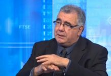 Svinger Juri izbrisal tvit, v katerem je poslanko primerjal s Pujso Pepo
