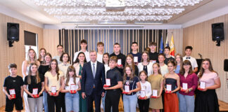 Novo mesto: Župan sprejel najboljše učenke in učence novomeških osnovnih šol