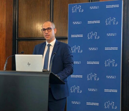 Minister za zdravje na skupščini ZZZS: pacient mora biti v središču zdravstvenega sistema