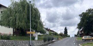 Metlika: Občina v Rosalnicah obnovila vodovod in postavila novo cestno razsvetljavo