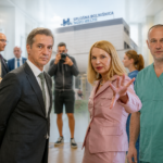 Kako je vlada Roberta Goloba (z novomeško direktorico Mileno Kramar Zupan) “urejala” sistem