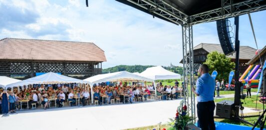 Več kot 2000 ljudi na Dnevu NSi: Vrtovec – Dovolj je žalitev, afer in levih napadov!