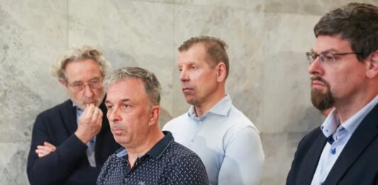 Sindikati blokirajo razvoj Slovenije – proti nižjim davkom že leta