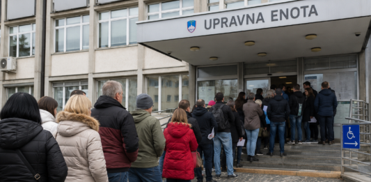 Odmevno: “Zakaj naj bi imeli tujci volilno pravico? Saj imajo pravico v svojih državah”