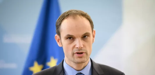 Tudi Logar na svojem ministrstvu odkril veliko finančno luknjo