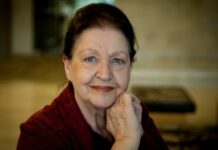 Alenka Puhar za radio Ognjišče o žvižgih na proslavi