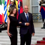 Premier Janez Janša bo obiskal Vatikan, se srečal s papežem, v Rimu z Melonijevo