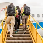 Avstrija prvič dnevno deportira več migrantov, kot jih v državi zaprosi za azil