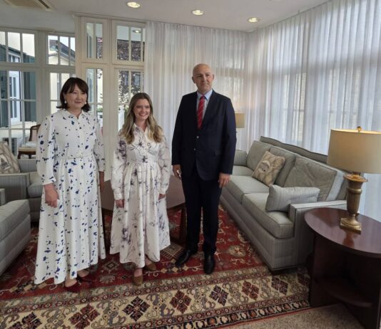 Minister Rončević poudaril pomen programov izmenjave med Slovenijo in ZDA