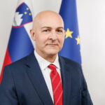 Poslanica ministra za izobraževanje, znanost in mladino ob mednarodnem dnevu mladih