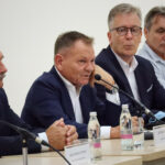 Minister Matoz z načelniki upravnih enot o poenotenju postopkov izdaje gradbenih dovoljenj