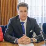 Vihar v kozarcu vode: Ideologija je poenotila popolnoma razglašeno opozicijo