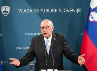 Državni sekretar Vinko Gorenak Alenko Bratušek prosi za 500 evrov