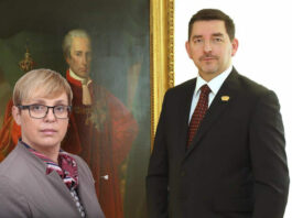 Musarjevi letos 64.145 evrov, njenemu možu 9.118