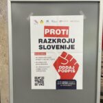 Filozofska fakulteta prelepljena s politično agitacijo za referendum