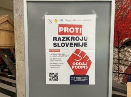 Filozofska fakulteta prelepljena s politično agitacijo za referendum