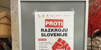 Filozofska fakulteta prelepljena s politično agitacijo za referendum
