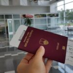 Golobova vlada med vojno Rusom podelila kar 50 izrednih državljanstev