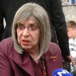 Najprej blatila novinarja, zdaj nikakor ne more priti na sodišče