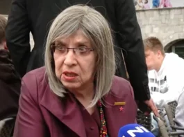 Najprej blatila novinarja, zdaj nikakor ne more priti na sodišče