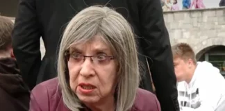 Najprej blatila novinarja, zdaj nikakor ne more priti na sodišče