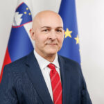 Dr. Rončević učiteljem: reforma naj prinese več znanja in manj administracije, ne manj učiteljev