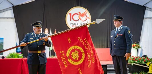 PGD Stična ob 100-letnici delovanja razvilo nov prapor