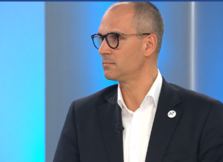 Minister Osterc jasen: Rahljanja zakonodaje pri rabi alkohola in cigaret ne bo