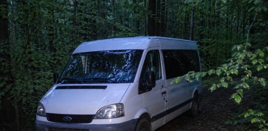 Gobarji pozor! Znova vlamljajo v avtomobile