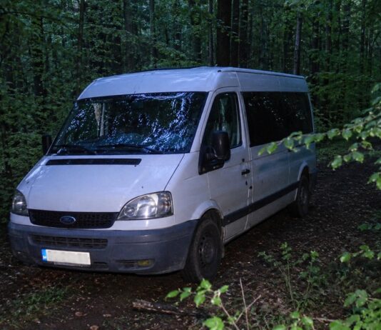 Gobarji pozor! Znova vlamljajo v avtomobile